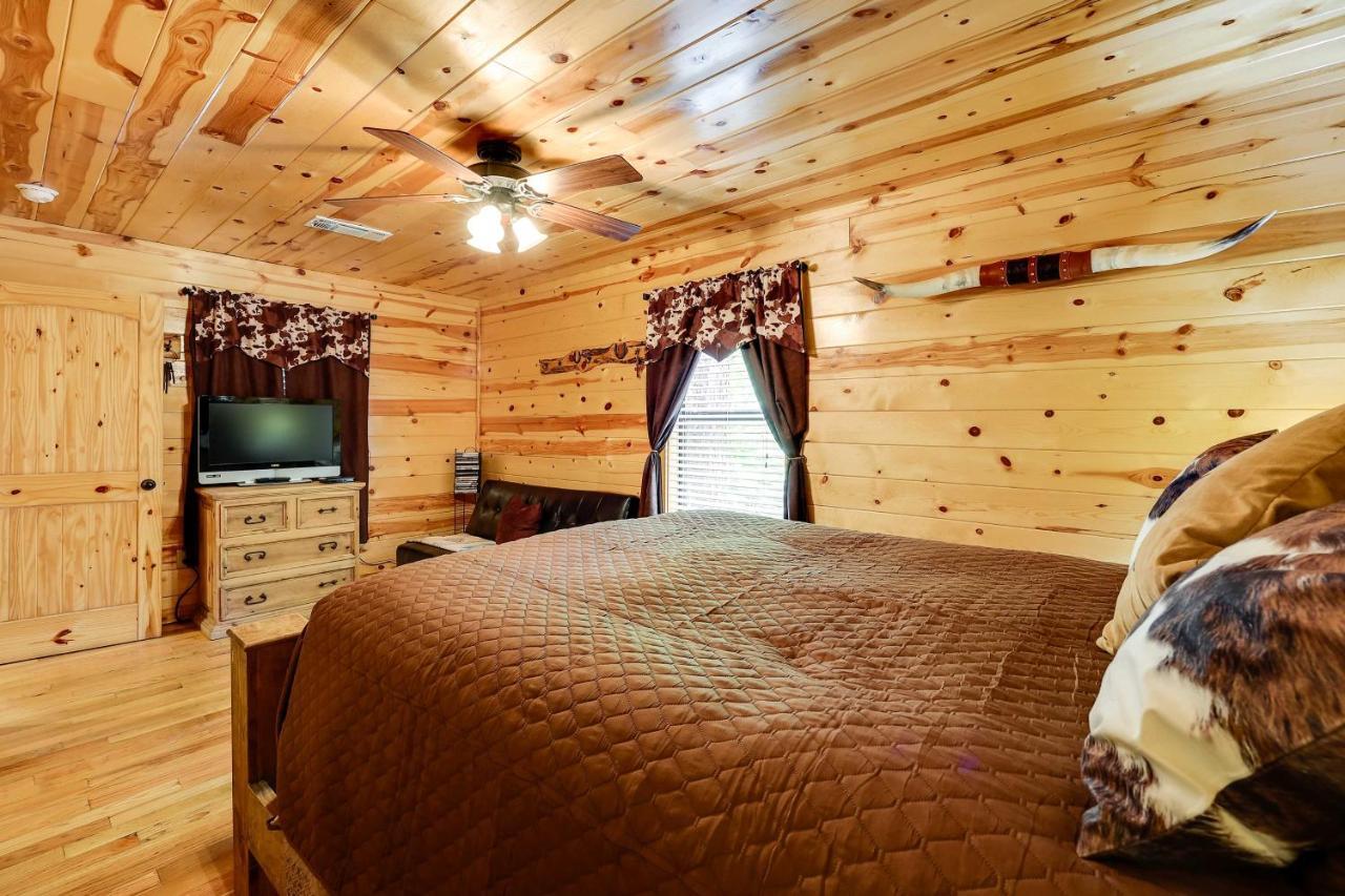 Broken Bow Rental Cabin With Hot Tub And Bar Екстериор снимка