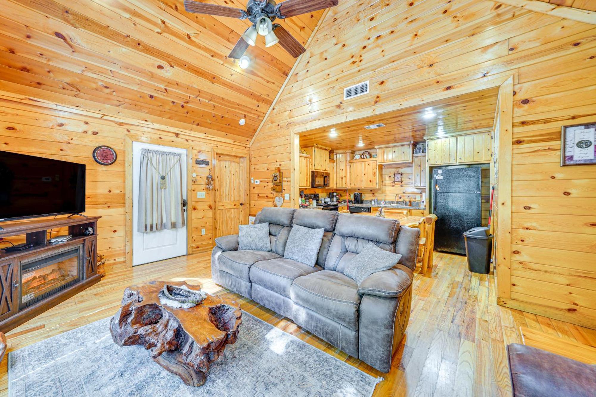 Broken Bow Rental Cabin With Hot Tub And Bar Екстериор снимка